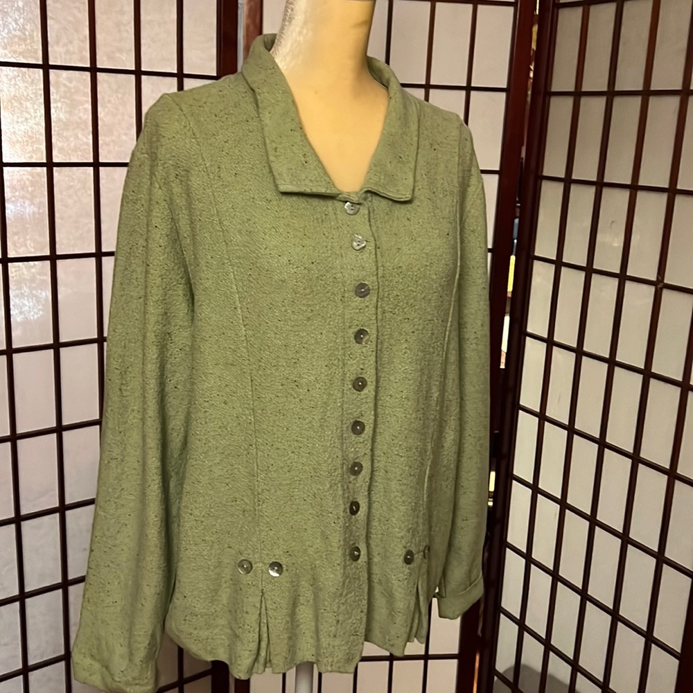 Willow size M tweed weave light moss color in good condition, cotton